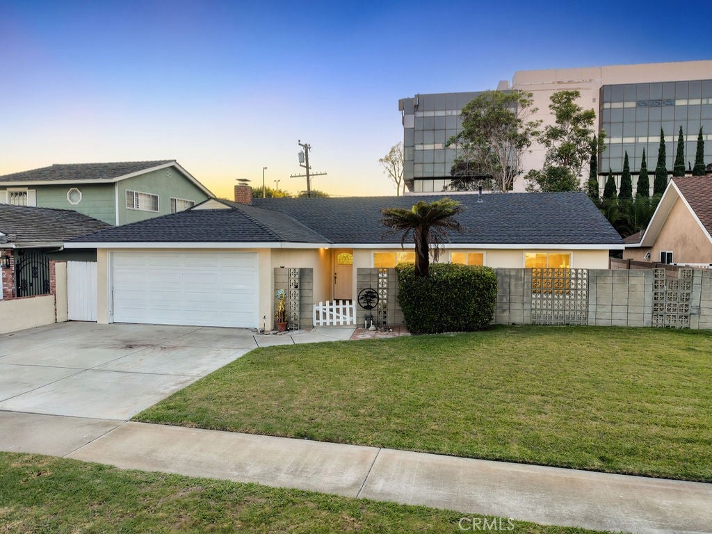 20431 Seven Seas Lane, Huntington Beach CA 92646 - Photo 1