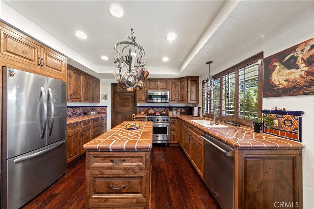 Photo of 38200 De Portola Rd, Temecula, CA 92592 (MLS # SW26056178)