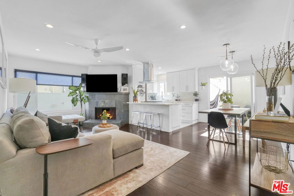 Photo of 1315 Stanford Street #7, Santa Monica, CA 90404 (MLS # 25585859)