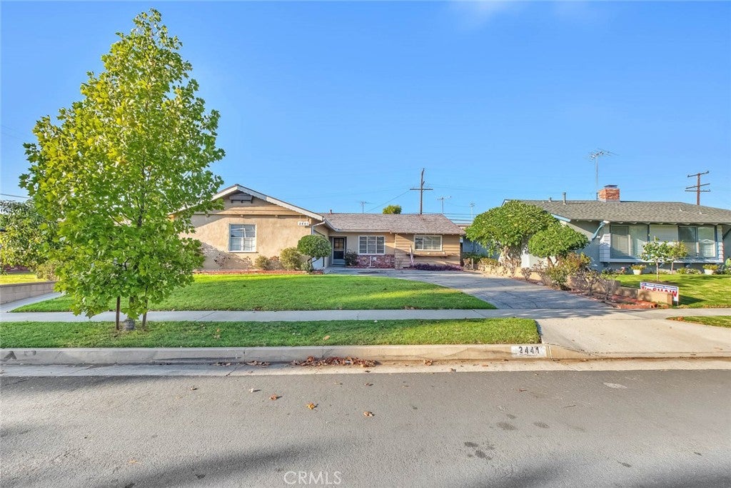 2441 Foxdale
