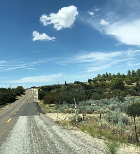 Photo of 2885 Ribbonwood Rd Rd, Boulevard, CA 91905 (MLS # 250043675SD)