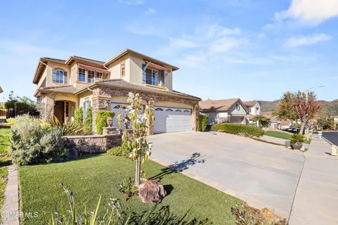 615 Camino Del Lago, Newbury Park, CA 91320 - MLS#: 226000068
