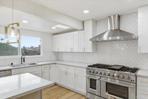 5220 Le Barron Road San Diego CA 92115