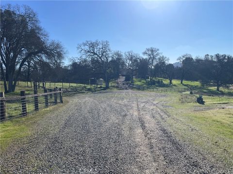 Photo of 4139 Grande, Mariposa, CA 95338 (MLS # MC26004026)