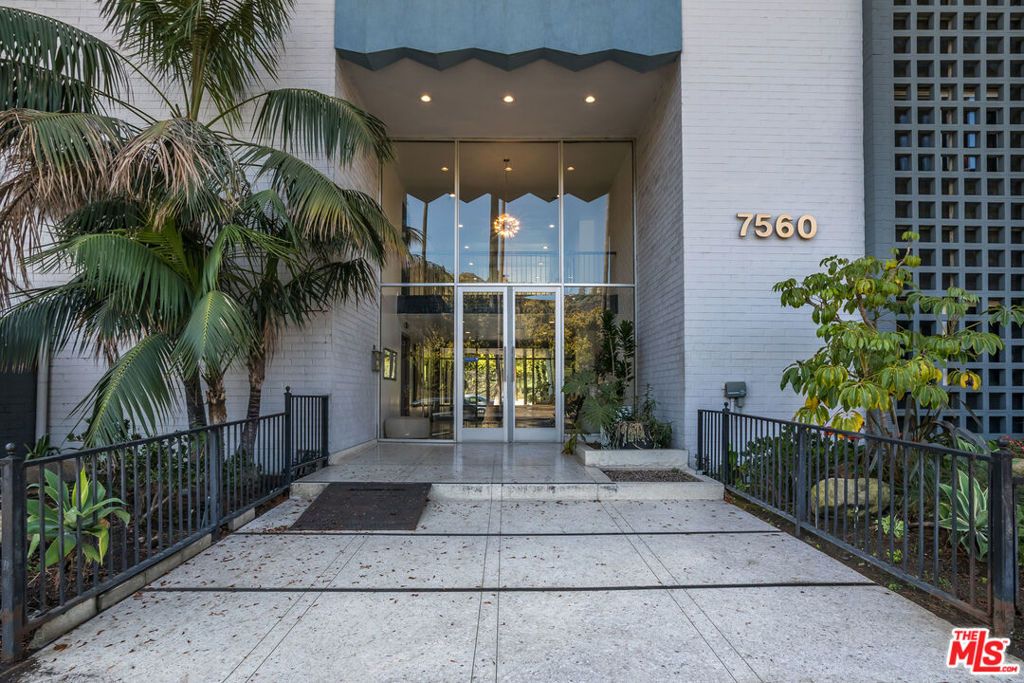 Photo of 7560 Hollywood Boulevard #108, Los Angeles, CA 90046 (MLS # 26649179)