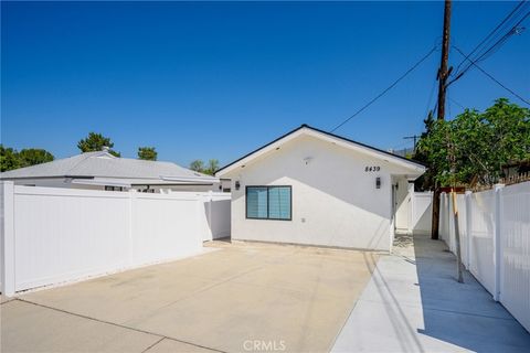 Photo of 8439 Apperson Street, Sunland, CA 91040 (MLS # GD25229723) Photo of 8439 Apperson Street, Sunland, CA 91040 (MLS # GD25229723)
