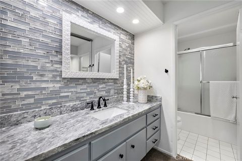 Photo of 6 Vista Cielo, Rancho Santa Margarita, CA 92688 (MLS # OC26119460)