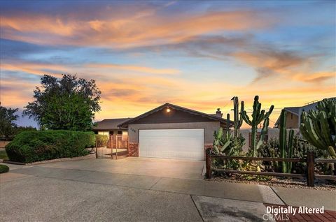 Photo of 305 E Citron Street, Corona, CA 92879 (MLS # IG26087478)