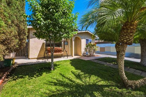 Photo of 4626 Calle De Retiro, Oceanside, CA 92057 (MLS # 260009580SD)