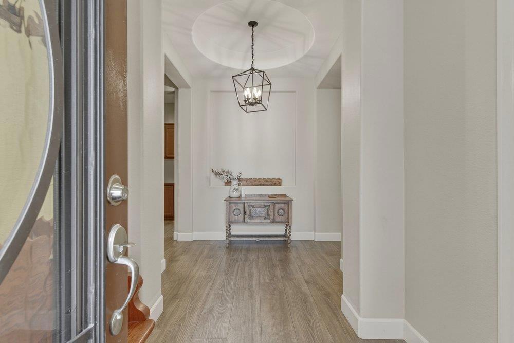 1565 Goldenstar Court