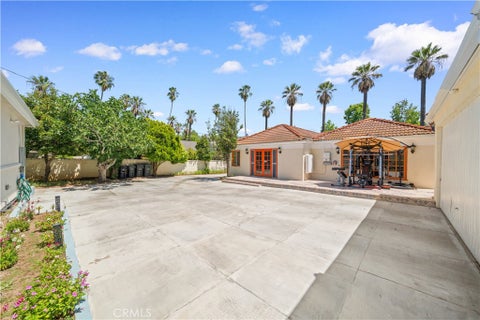 Photo of 2915 Woodlawn Avenue, San Marino, CA 91108 (MLS # WS26133708)