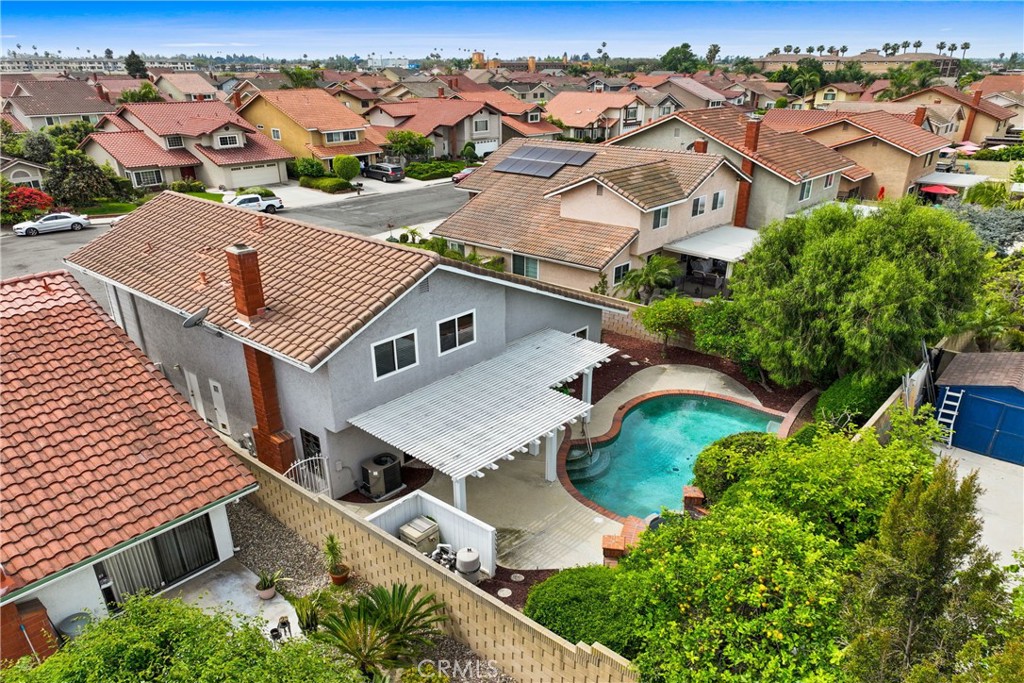 8219 Joshua Circle