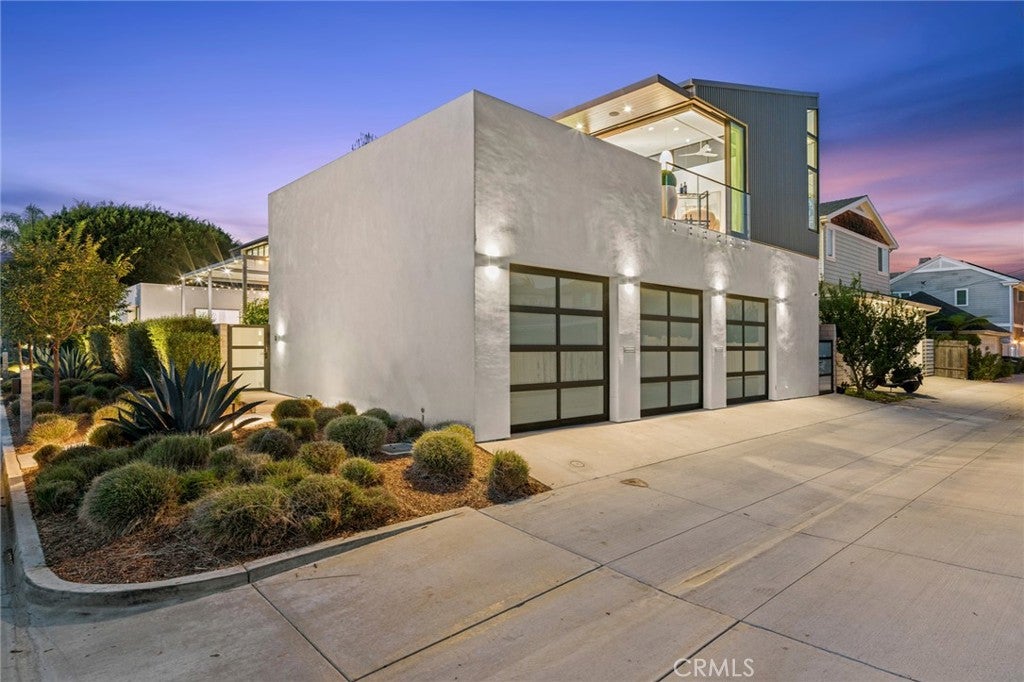 Photo of 2320 Clay Street, Newport Beach, CA 92663 (MLS # NP26229988)