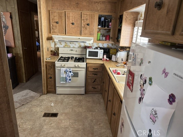 20683 Waalew Road B201