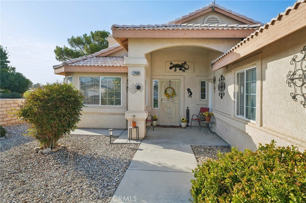 27468 Cloverleaf Drive