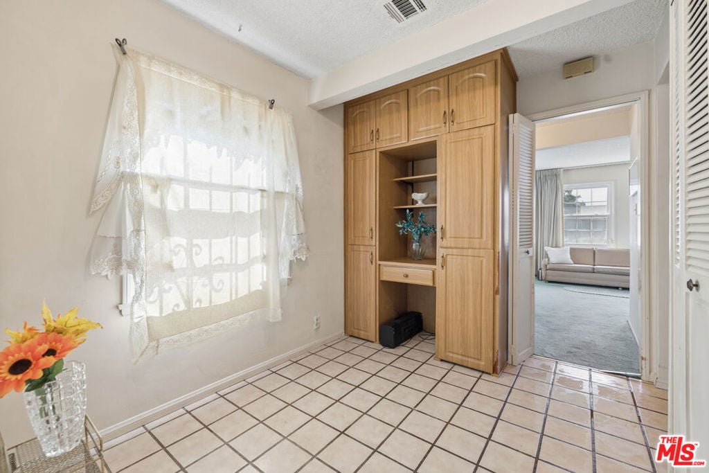 849 E 118th Place
