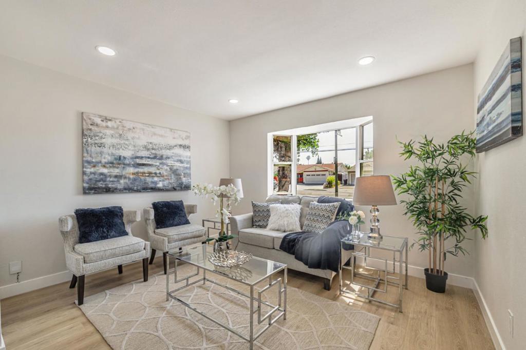 1944 S King Road
