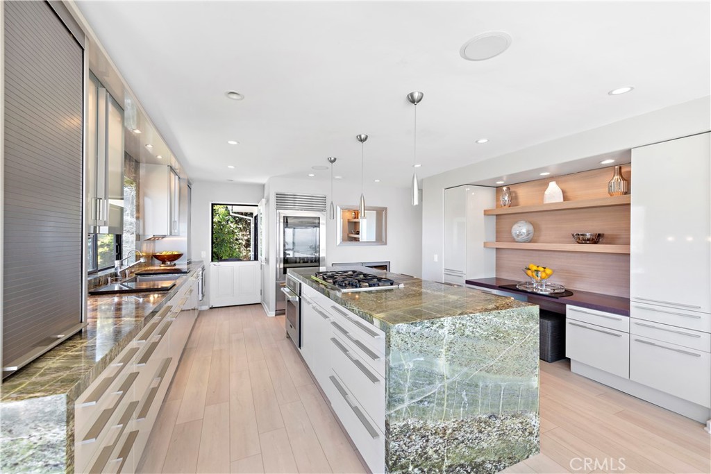 Summit Ridge (SR) - Residential Lease