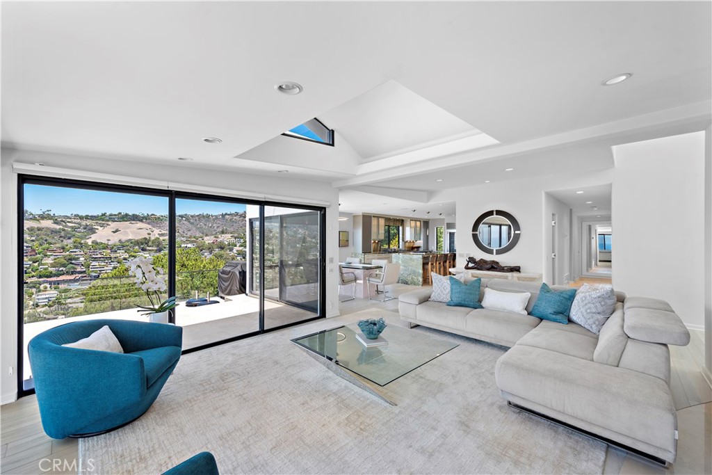 Summit Ridge (SR) - Residential Lease