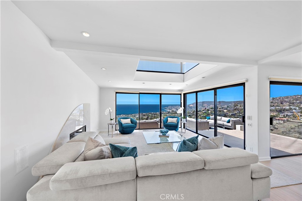 Summit Ridge (SR) - Residential Lease
