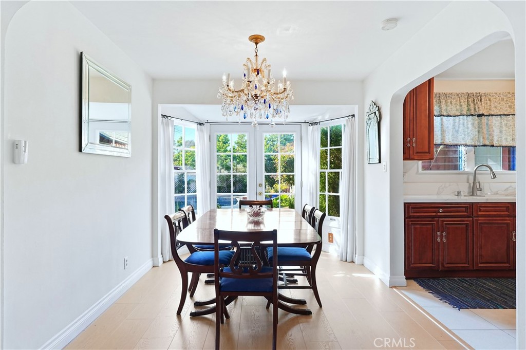 5203 E Abbeyfield Street