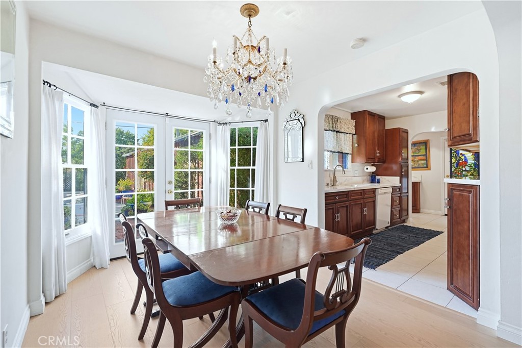 5203 E Abbeyfield Street