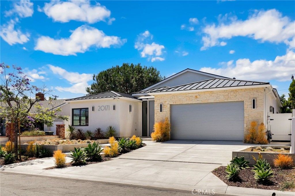 Photo of 20171 Bayview Avenue, Newport Beach, CA 92660 (MLS # OC26118418)