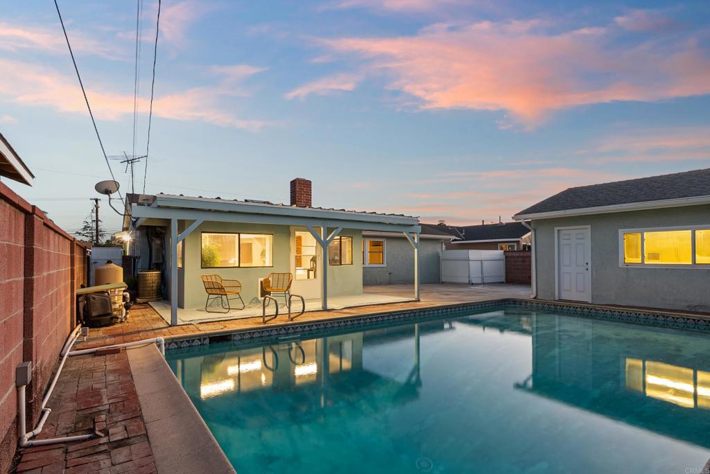 6851 San Pasqual Circle