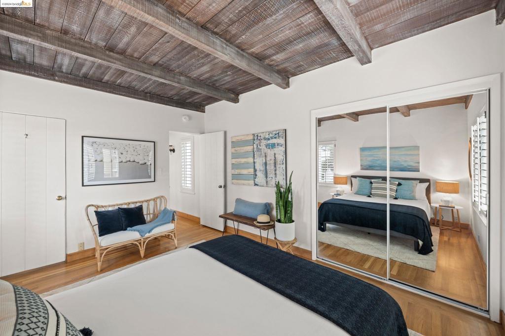 UPPER ROCKRIDGE - Residential