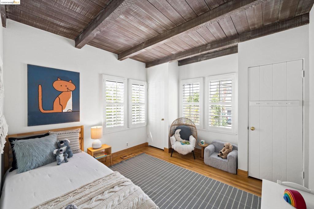 UPPER ROCKRIDGE - Residential