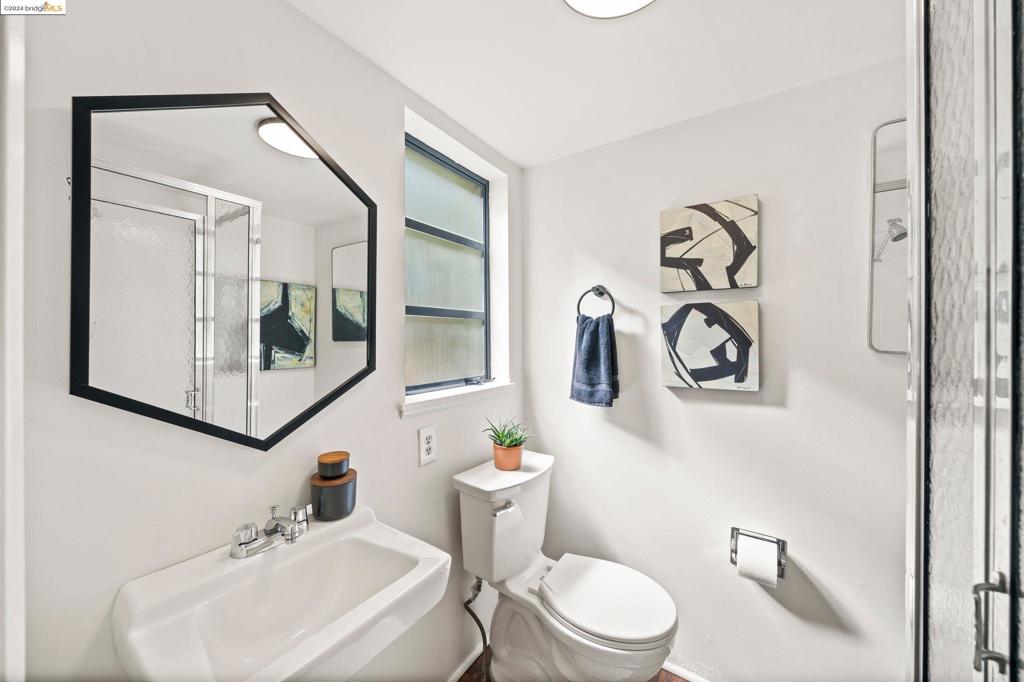 UPPER ROCKRIDGE - Residential