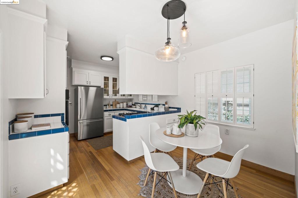 UPPER ROCKRIDGE - Residential