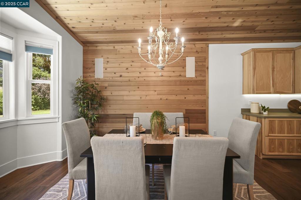 GREGORY GARDENS - Residential