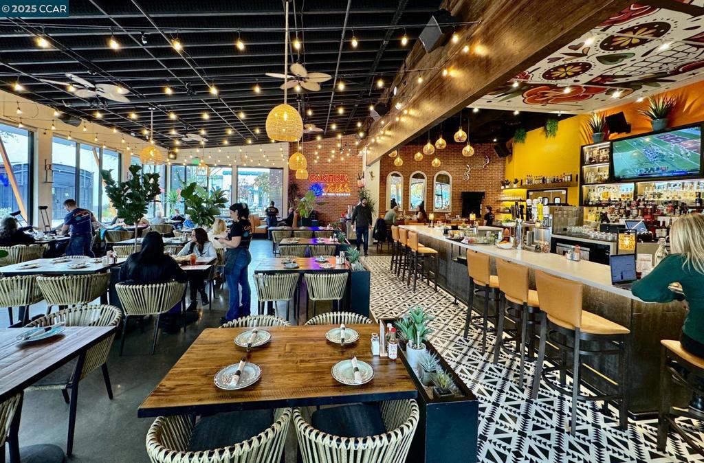 GREGORY GARDENS - Residential