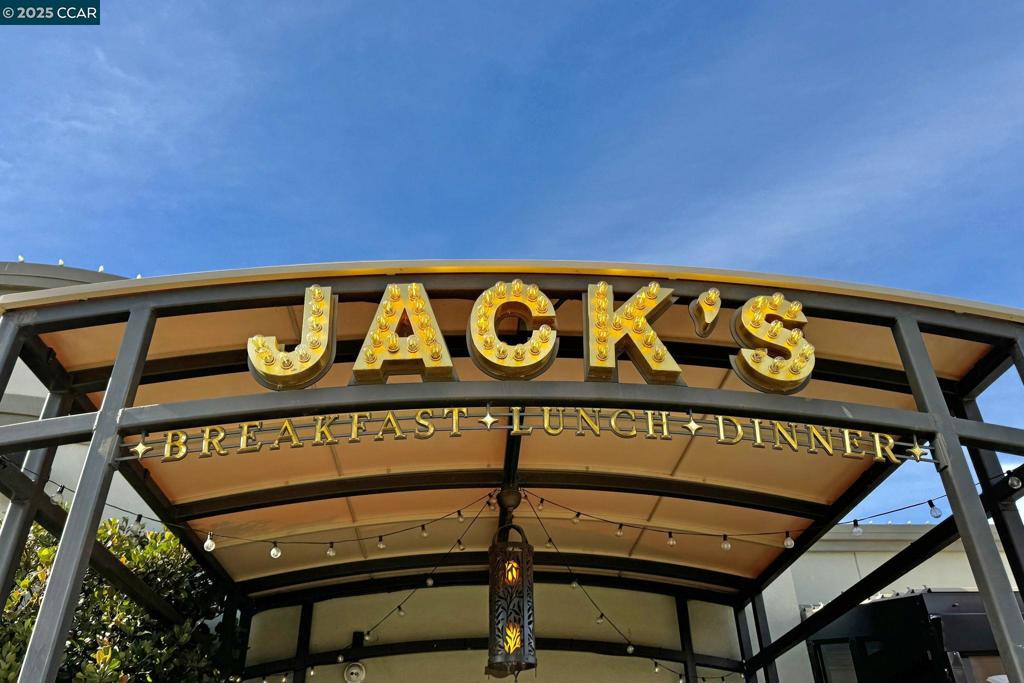 GREGORY GARDENS - Residential