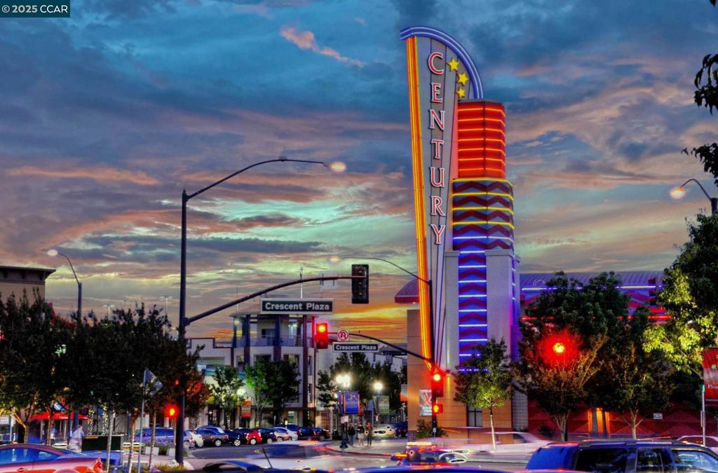 GREGORY GARDENS - Residential