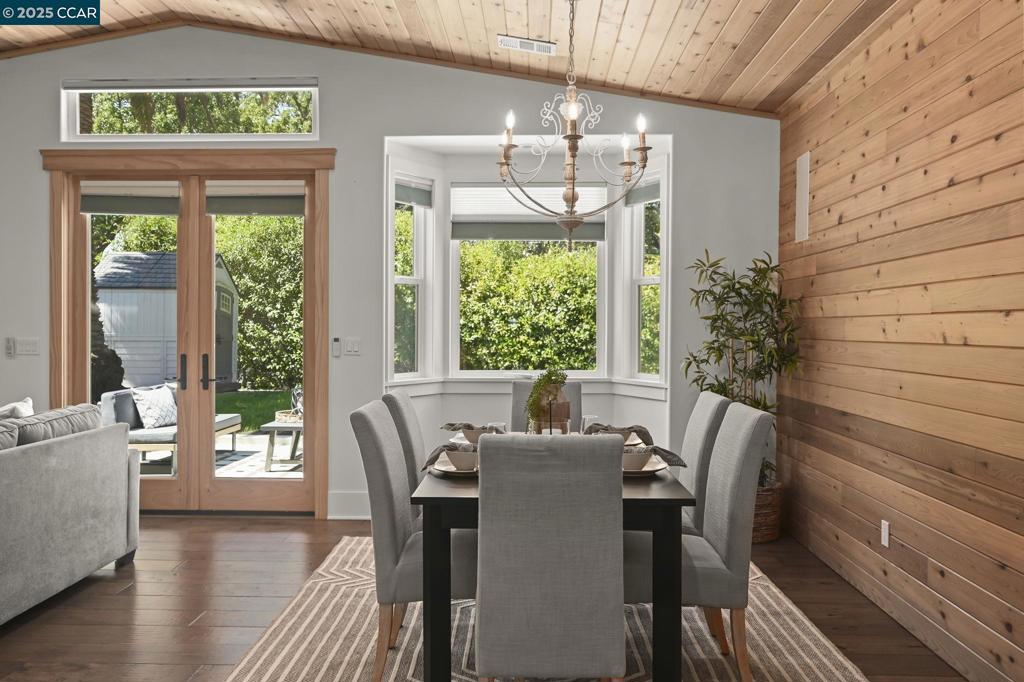 GREGORY GARDENS - Residential