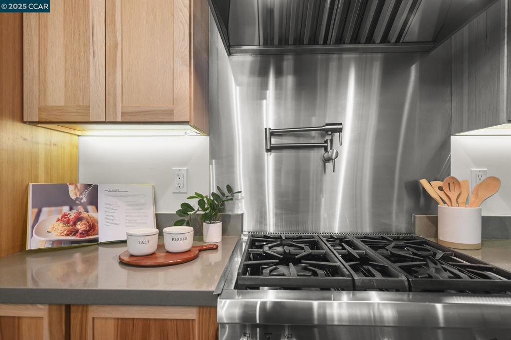 GREGORY GARDENS - Residential