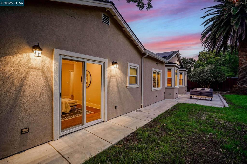 GREGORY GARDENS - Residential