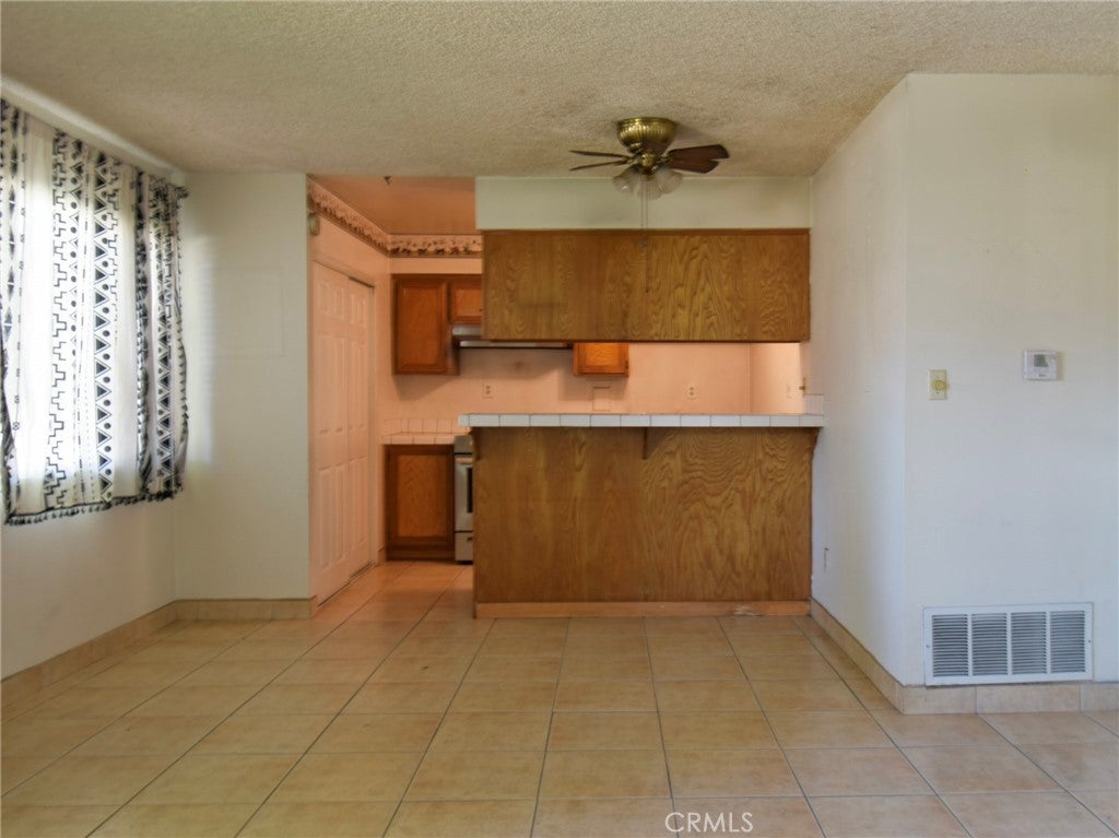 3041 Knollwood