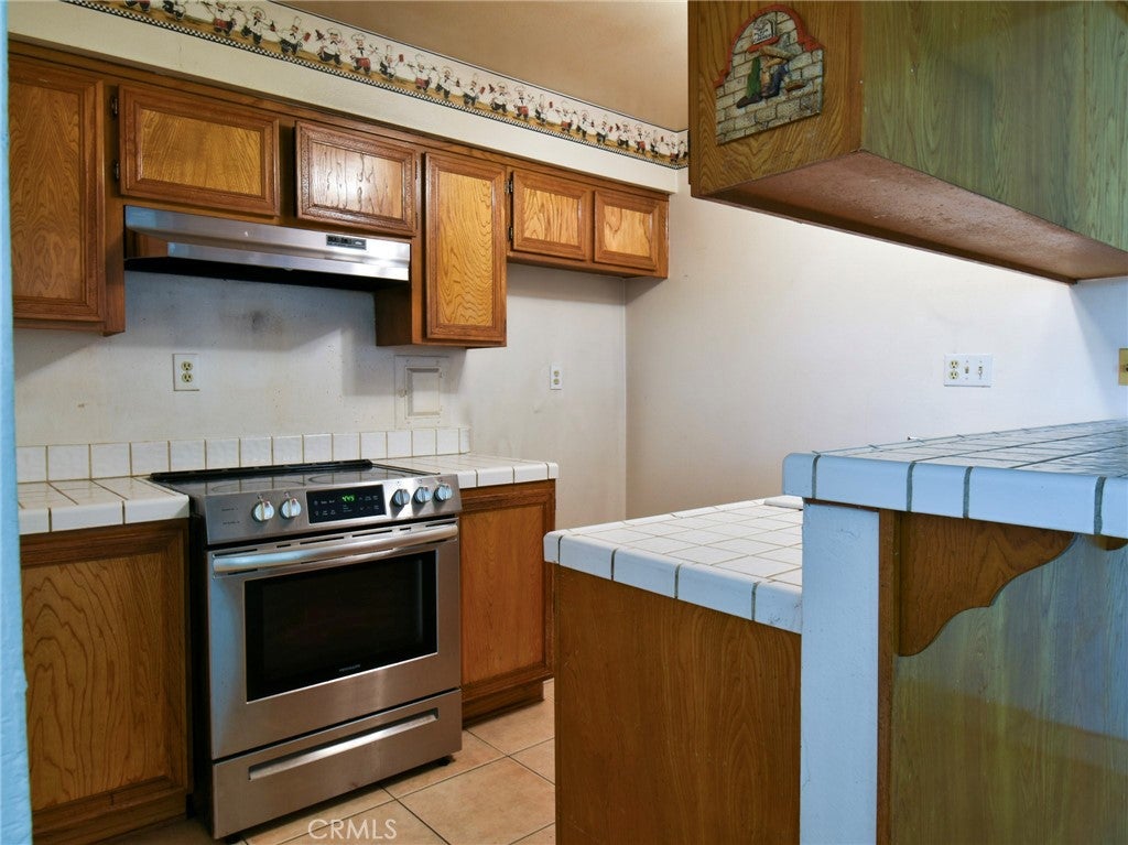 3041 Knollwood