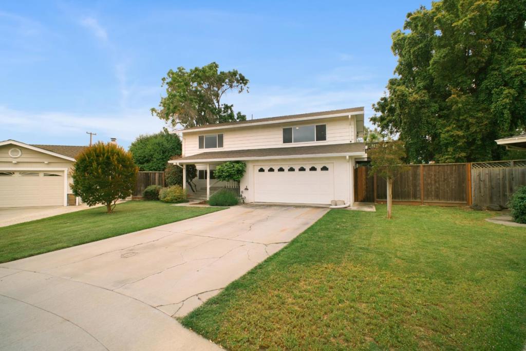 1560 Glencrest Court
