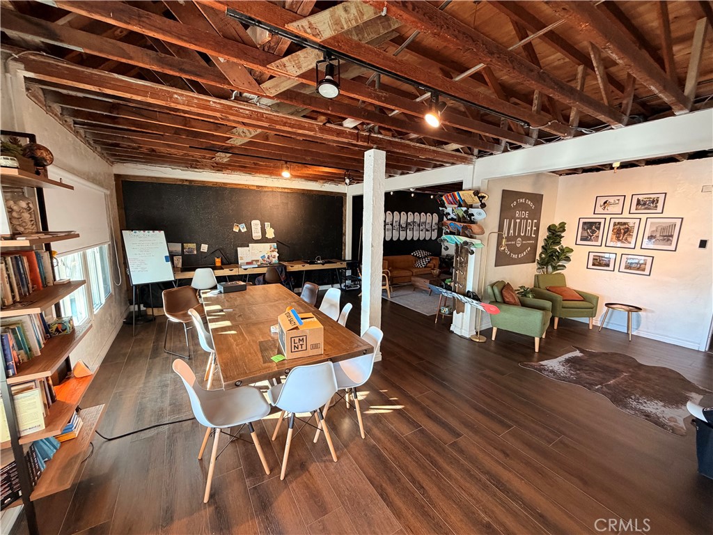 206 N Coast 302