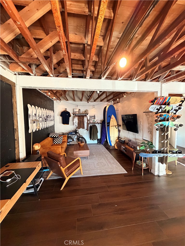 206 N Coast 302