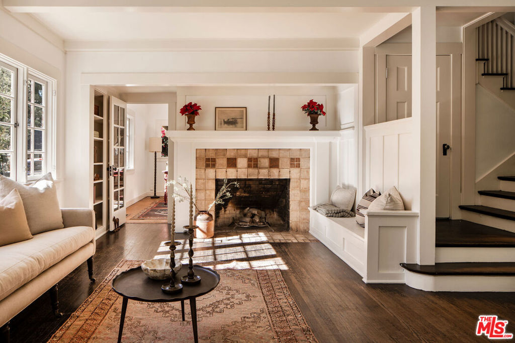 2107 Santa Rosa Avenue