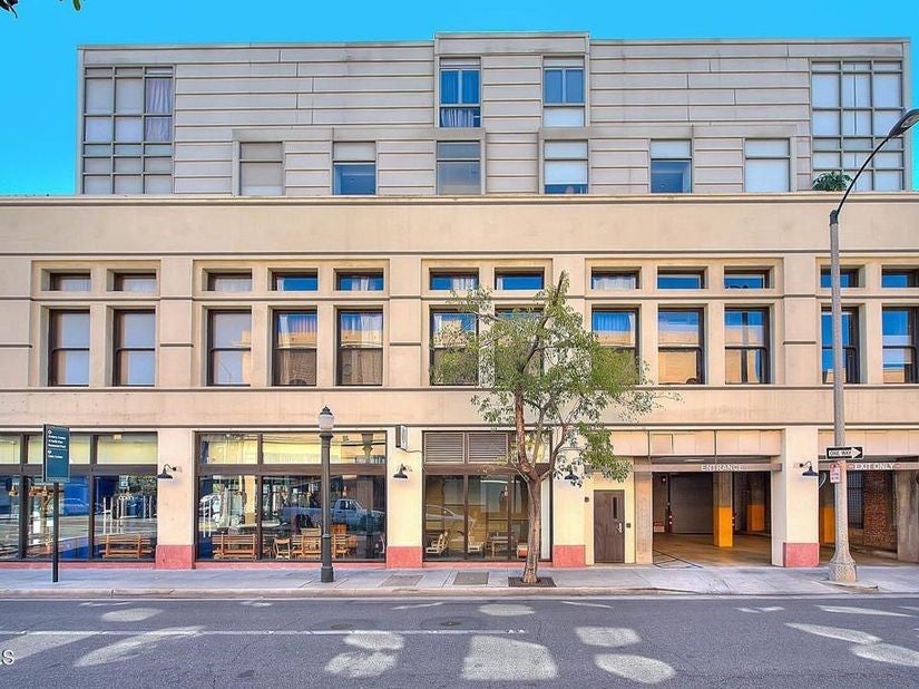 35 N Raymond Avenue