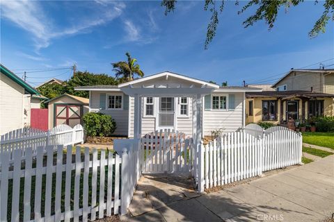 Photo of 308 S Lucia Ave, Redondo Beach, CA 90277 (MLS # SB26059643)