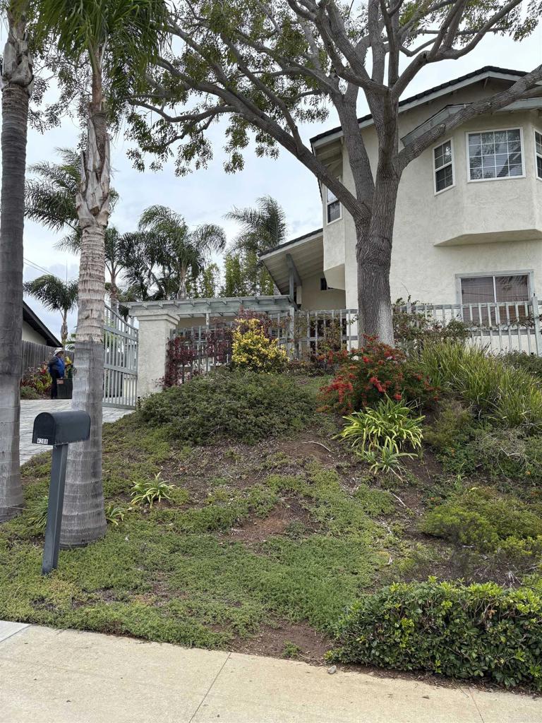 4208 Park Drive