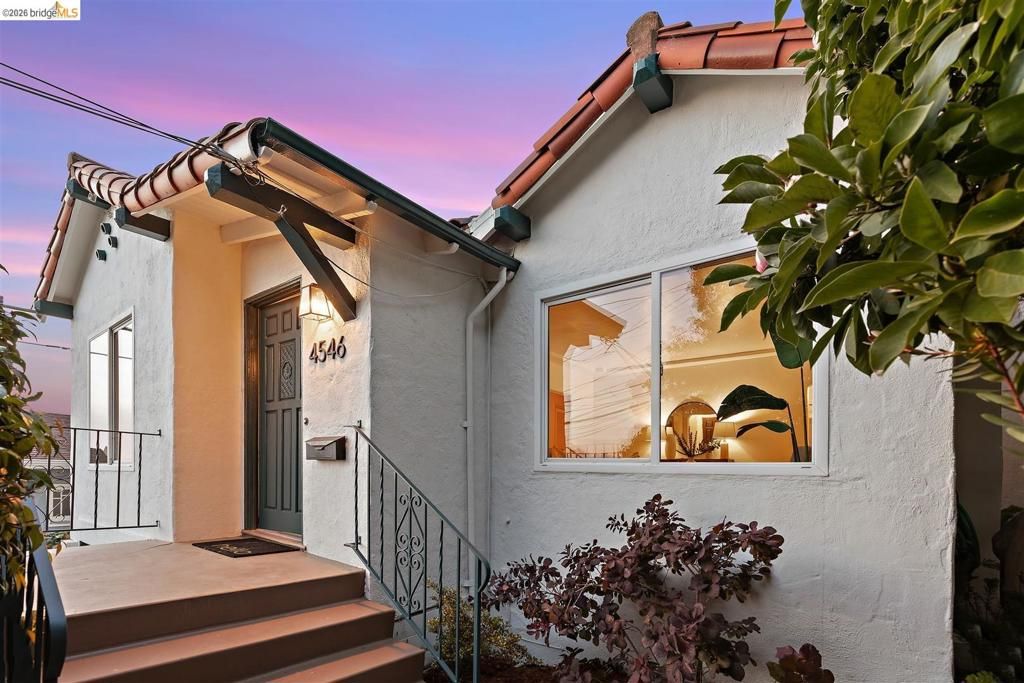 Photo of 4546 Virginia Ave, Oakland, CA 94619 (MLS # 41137823)