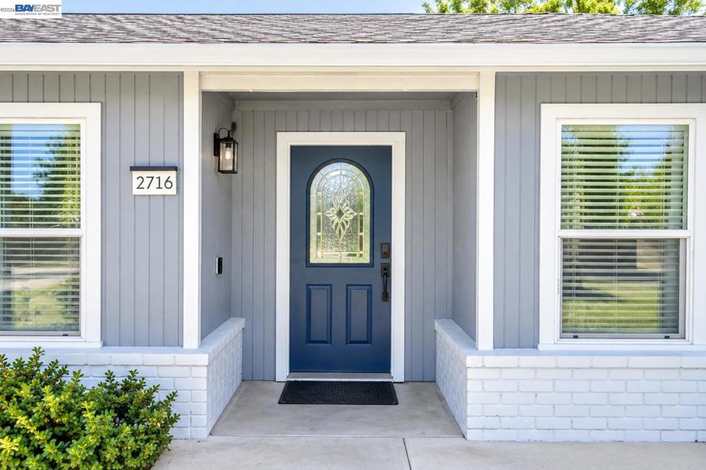2716 Dania Ct